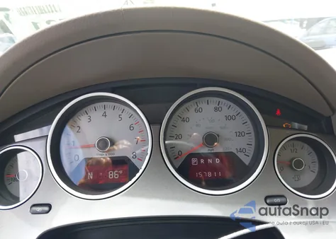 2010 Volkswagen Routan Se z USA, uszkodzony, nr VIN 2V4RW3D16AR245943